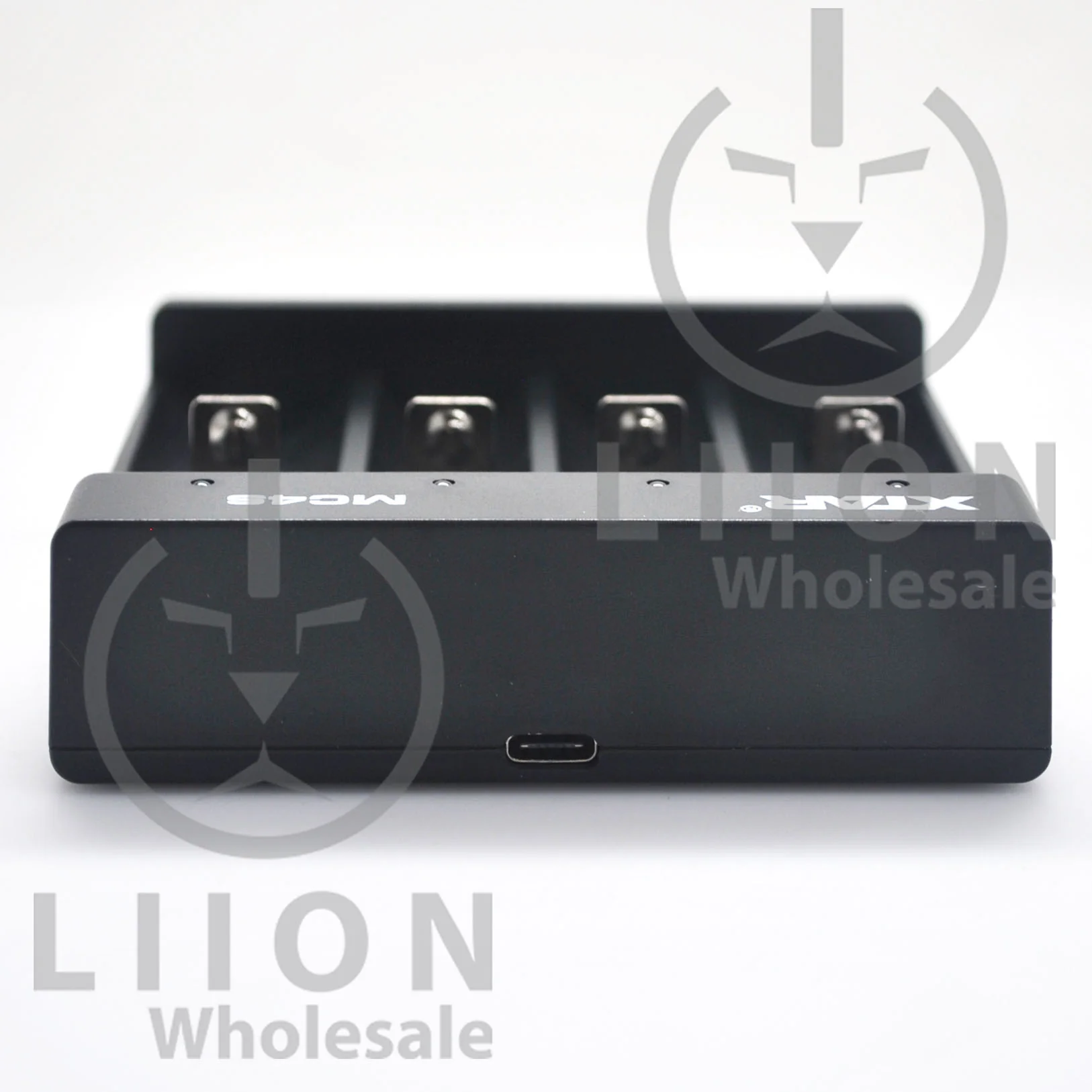 XTAR MC4S Battery Charger - Image 2