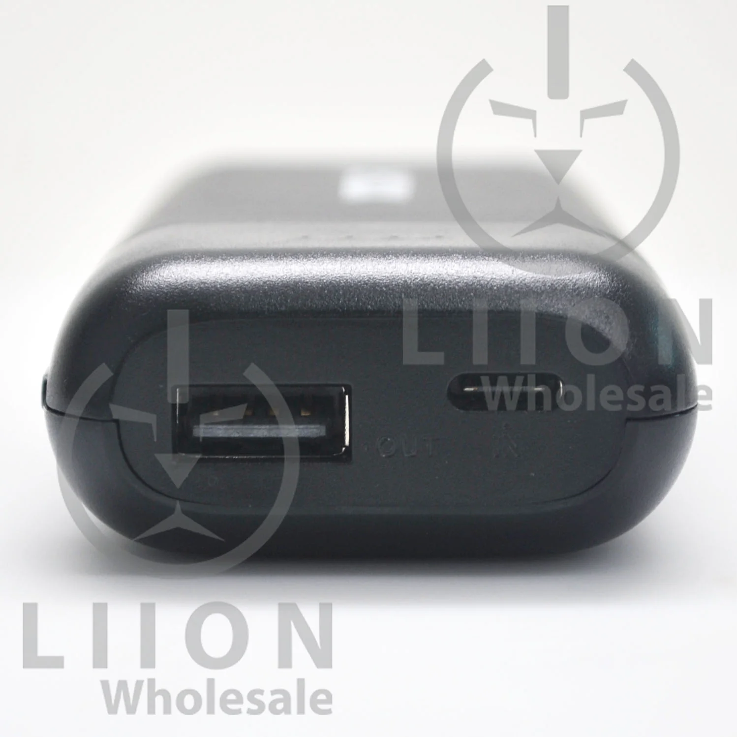 XTAR PB2C Battery Charger & Power Bank - Image 2