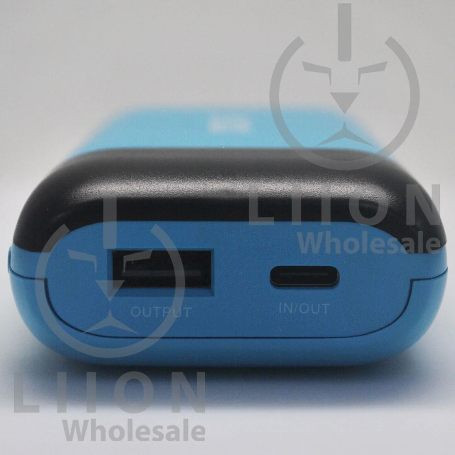 XTAR PB2SL Power Bank and Battery Charger - Wholesale Discount - Image 5